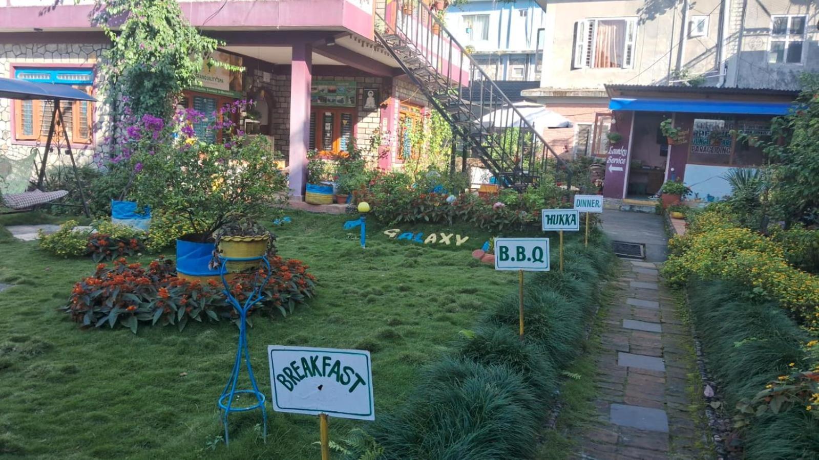 Galaxy Inn Guest House Pokhara Luaran gambar