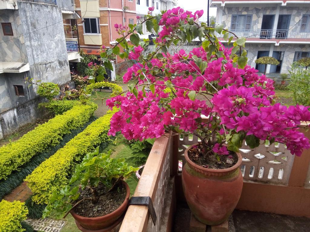 Galaxy Inn Guest House Pokhara Luaran gambar